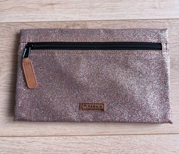 Pochette Cabaia Dorée Pailletée Édition Limitée Noël 2023 Pain d'épice Neuve sans étiquette - photo numéro 1