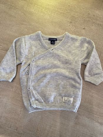 Gilet naissance neuf