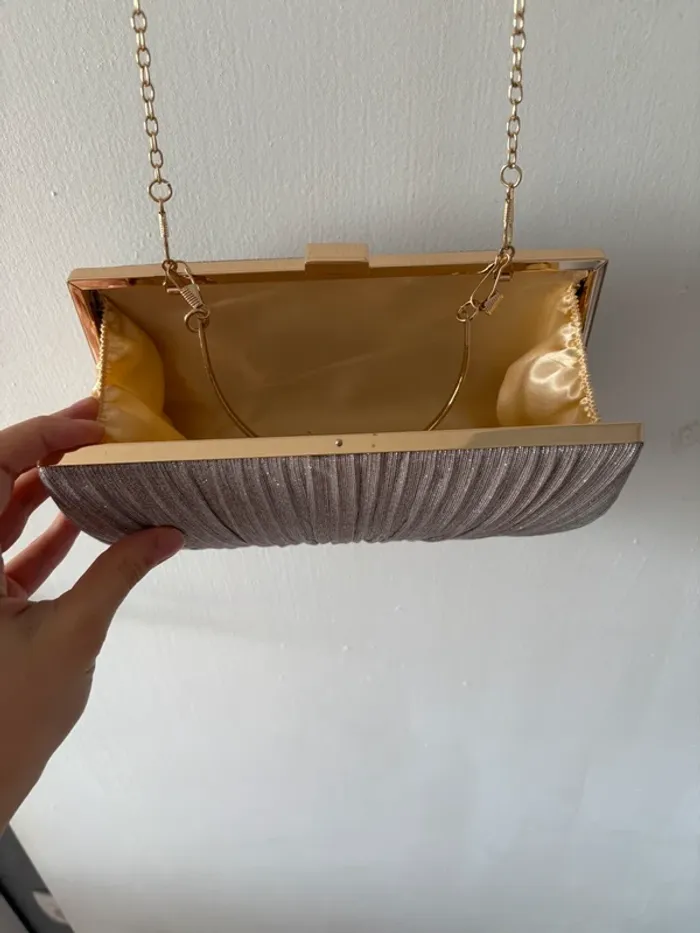 Pochette de cérémonie lilas - photo numéro 2