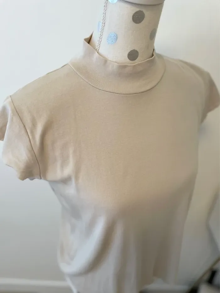 Haut beige Zara 36 neuf - photo numéro 3