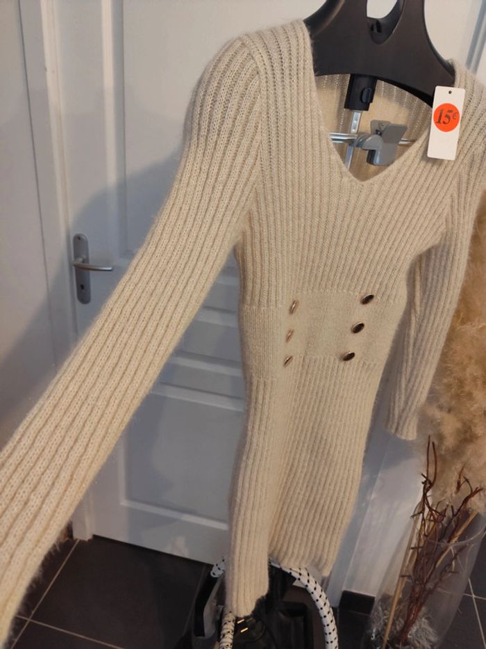 Robe courte manche longue - photo numéro 3