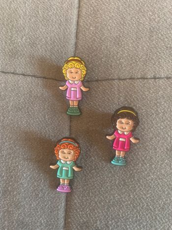 3 pin’s polly pocket