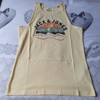 Debardeur de taille 16ans 