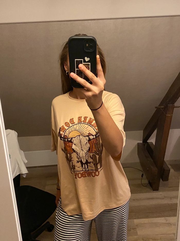 T-shirt large, over size beige à dessin - photo numéro 2