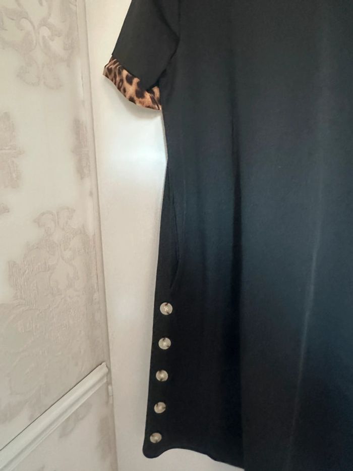 Robe noir et léopard - photo numéro 3