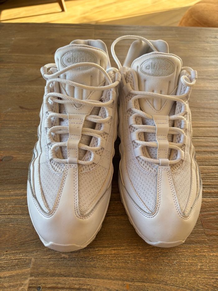 Basket Nike air Max 95 t. 43 - photo numéro 4