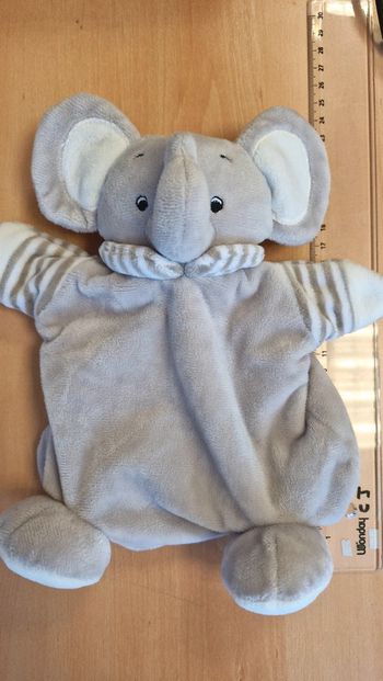 Doudou marionnette  Éléphant gris PUSBLU