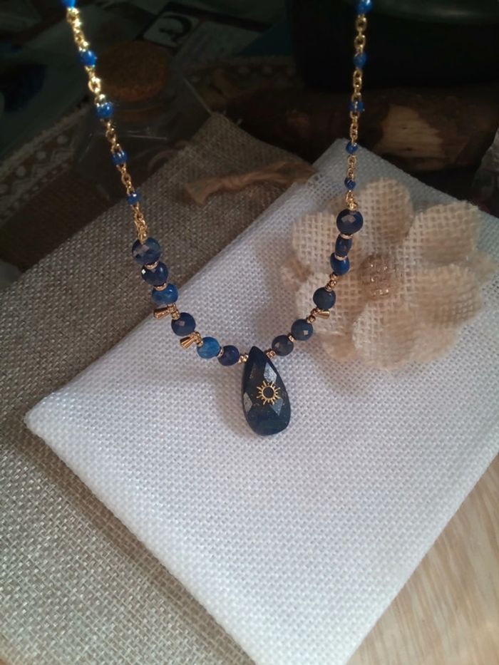 Collier en pierres de lapis lazuli naturelles - photo numéro 7
