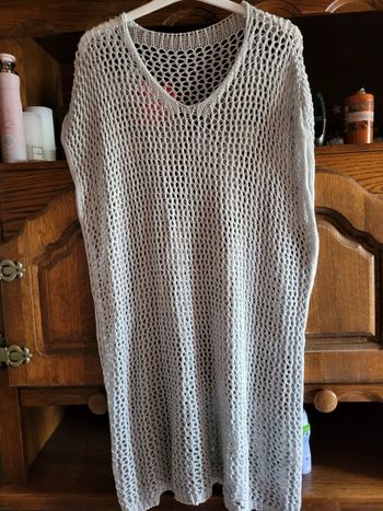 Gilet à trou manche courte