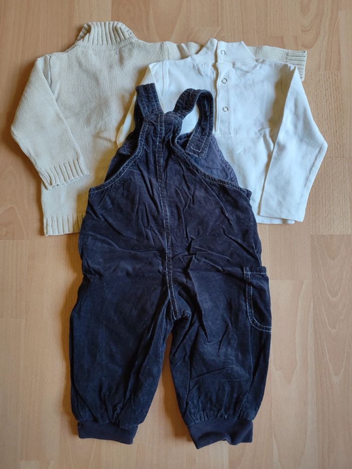 Lot salopette Les bébé sont comme ça + gilet Canari Baby + t-shirt manches longues Boboli en 9M - photo numéro 2