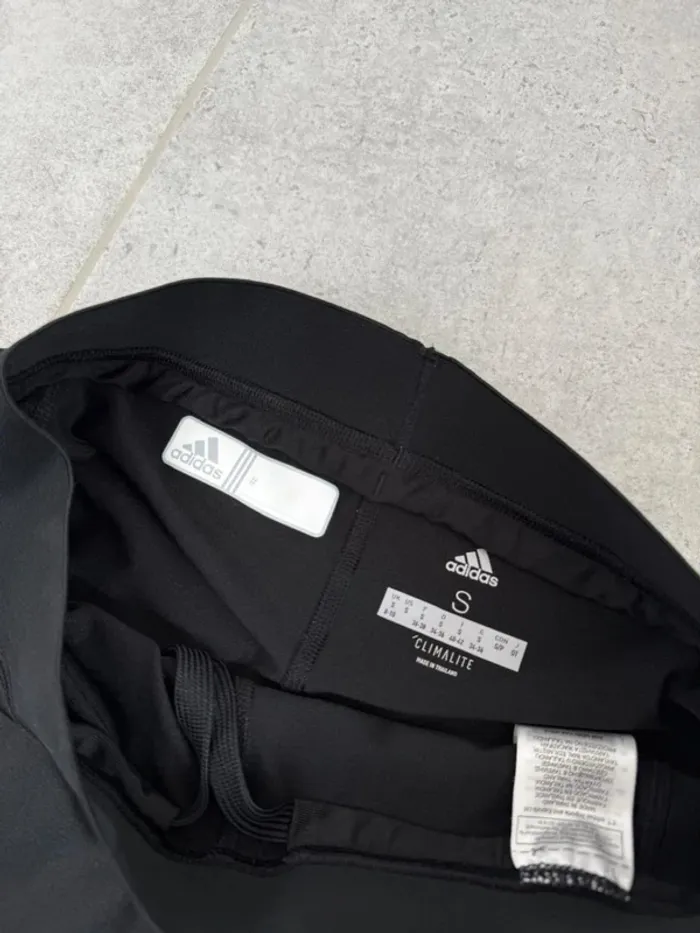 Jupe short de sport Adidas Climate noire taille S comme neuve - photo numéro 5