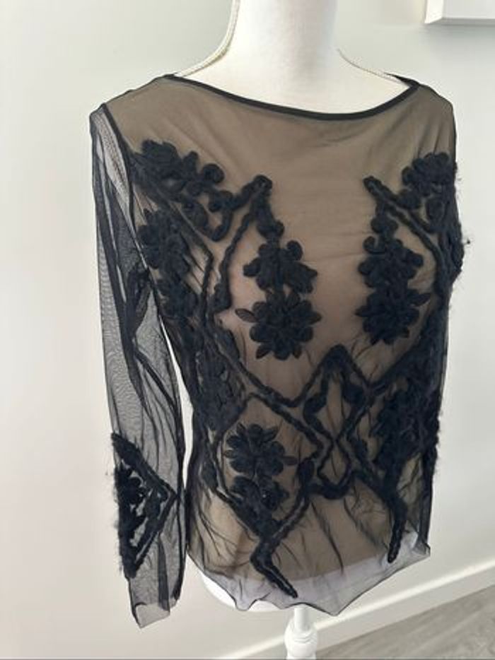Top en mesh et broderies beige et noir Georges Rech T38 M - photo numéro 2