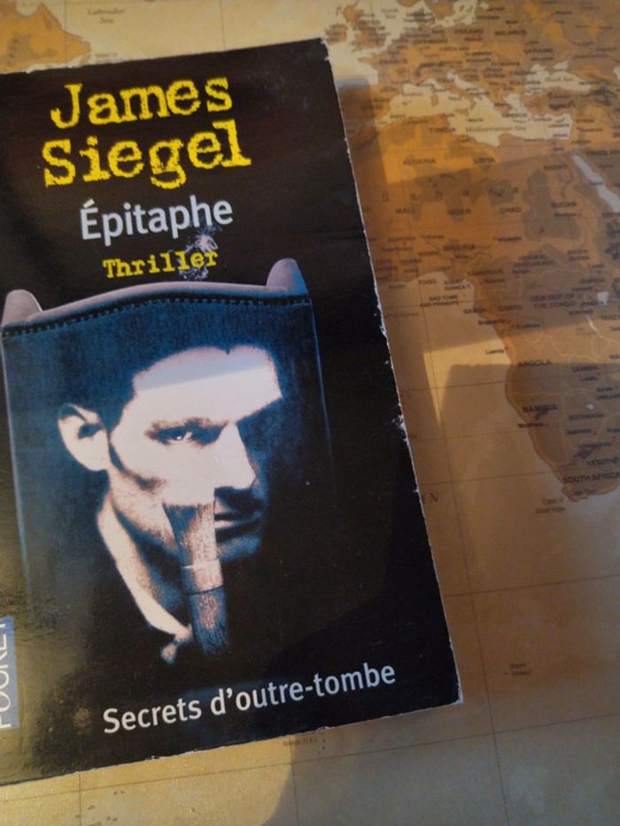 Livre Épitaphe - photo numéro 2