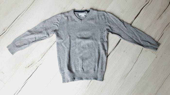 Vêtement garçon pull gris La halle 5 ans