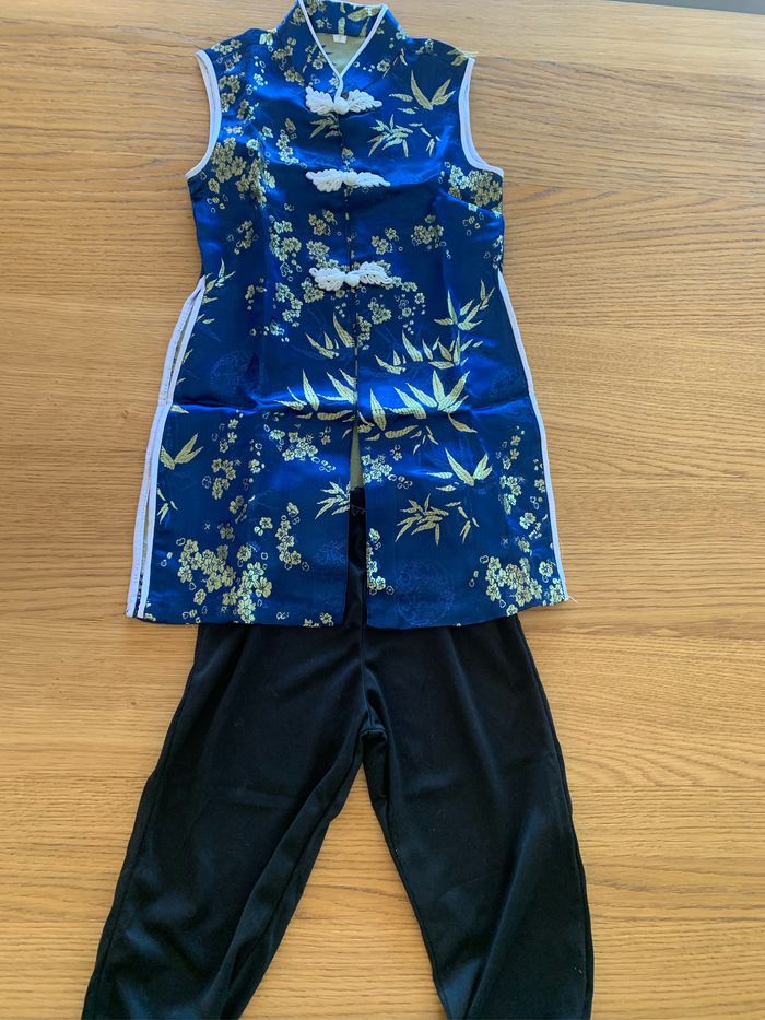 Lot tenues vietnamiennes - photo numéro 8