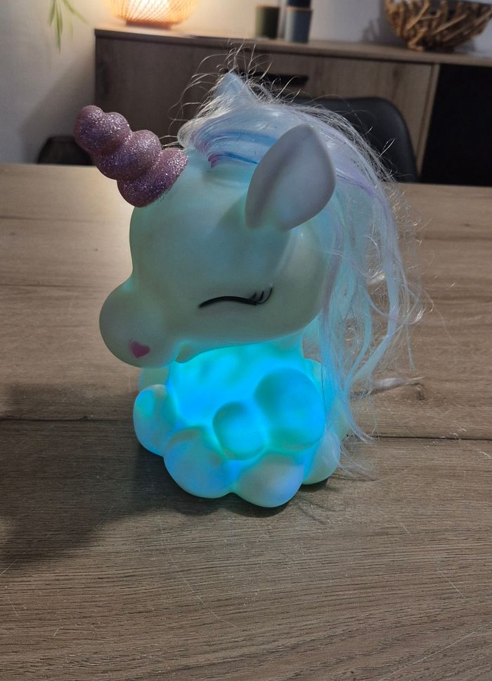 Veilleuse licorne 🦄 - photo numéro 3