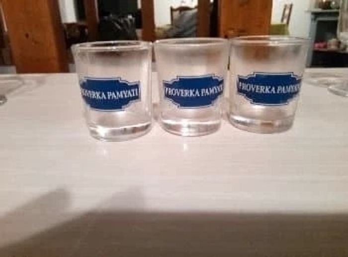 Lot verres liqueur