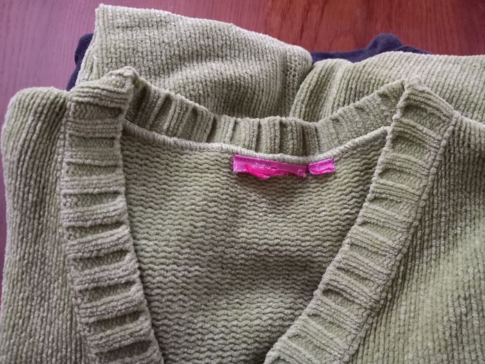 Lot 4 pulls et polaires (10 ans) - photo numéro 2