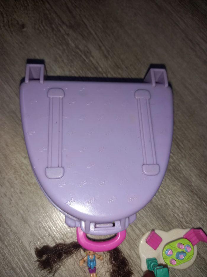 polly pocket station de ski vintage avec 2 personnages - photo numéro 4
