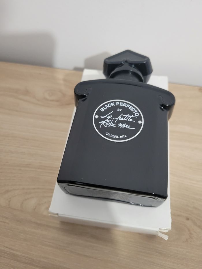 La petite robe noire "Black Perfecto" Guerlain 100ML