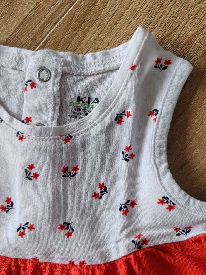 Robe Kiabi 1 mois - photo numéro 3