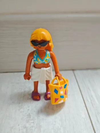 Playmobil femme a la plage