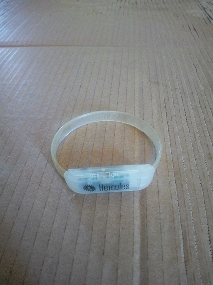 Bracelets lumineux LED. - photo numéro 2