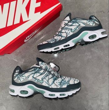 Nike tn palm 43