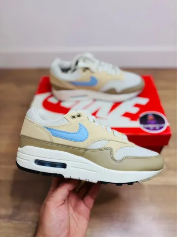 Nike Air Max 1 Essential Light Bone Psychic Blue Taille 38.5