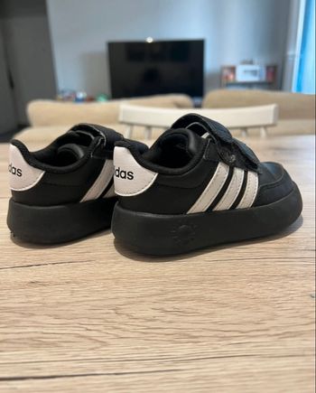 Basket Adidas bébé