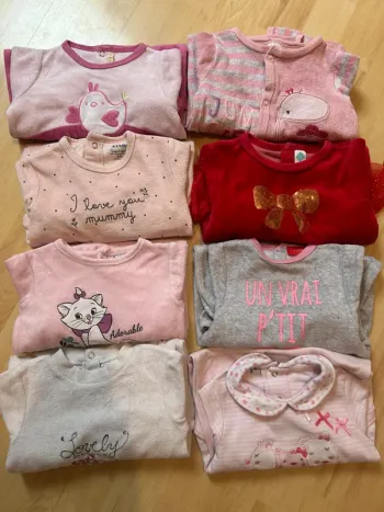 Lot 8 pyjamas 1 pièce