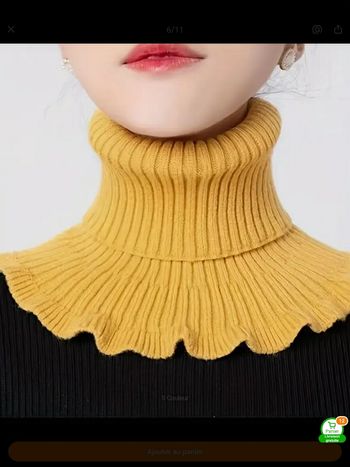 Faux col tricoté   avec garniture à volants  coupé- vent couvre - cou chaud  neuf