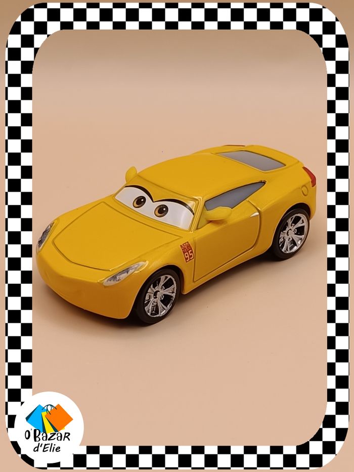 Voiture Cars Cruz Ramirez