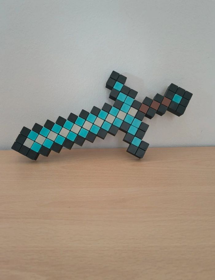 Épée phosphorescente 28cm style Minecraft - photo numéro 2