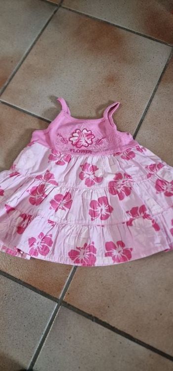 Robe rose