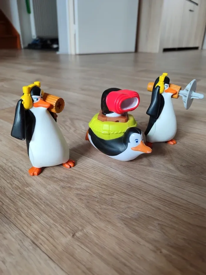 Lot de figurines pingouins jouets - photo numéro 2