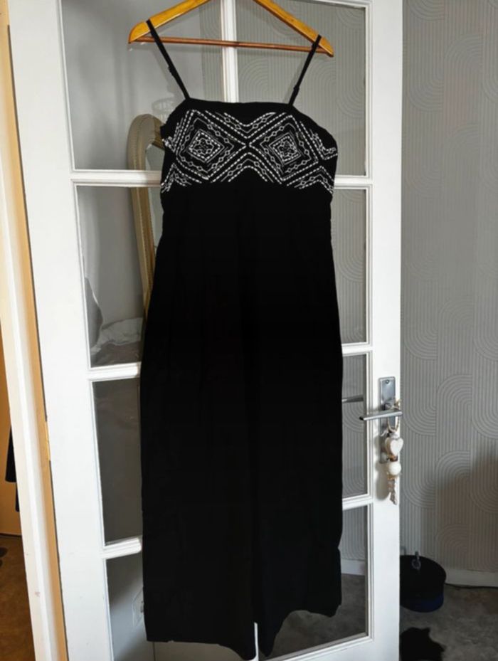 Robe noir en lin