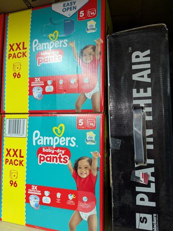 2 cartons de couche Pampers baby dry pants