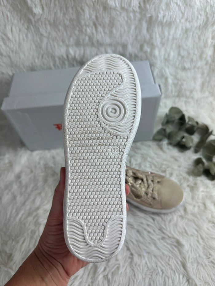 Paire de basket Reqins taille 33 - photo numéro 4