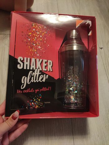 Shaker paillettes avec livret
