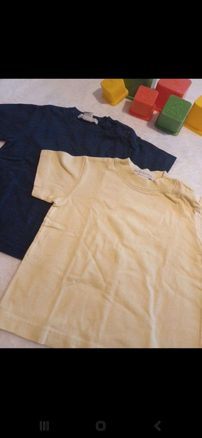 Lot de 2 T.shirts bébé taille 12 mois