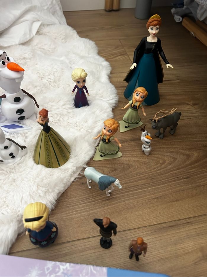 Gros lot figurine reine des neiges - photo numéro 2