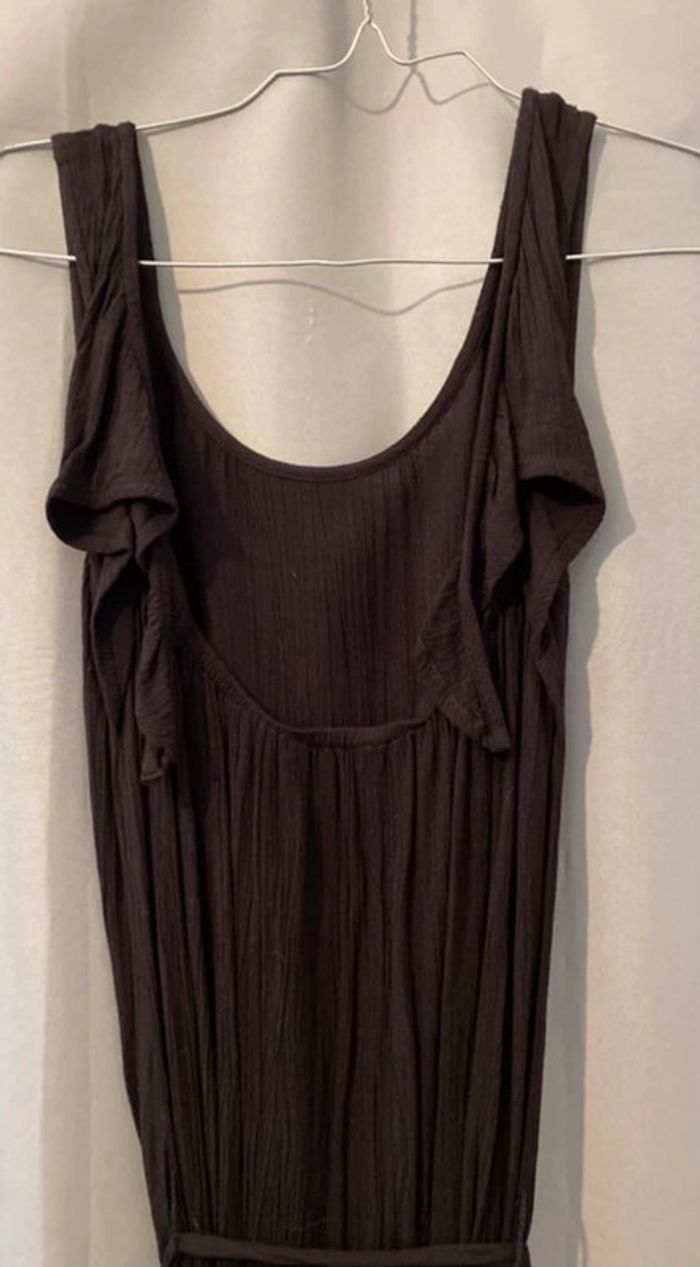 Robe dos nu - photo numéro 3