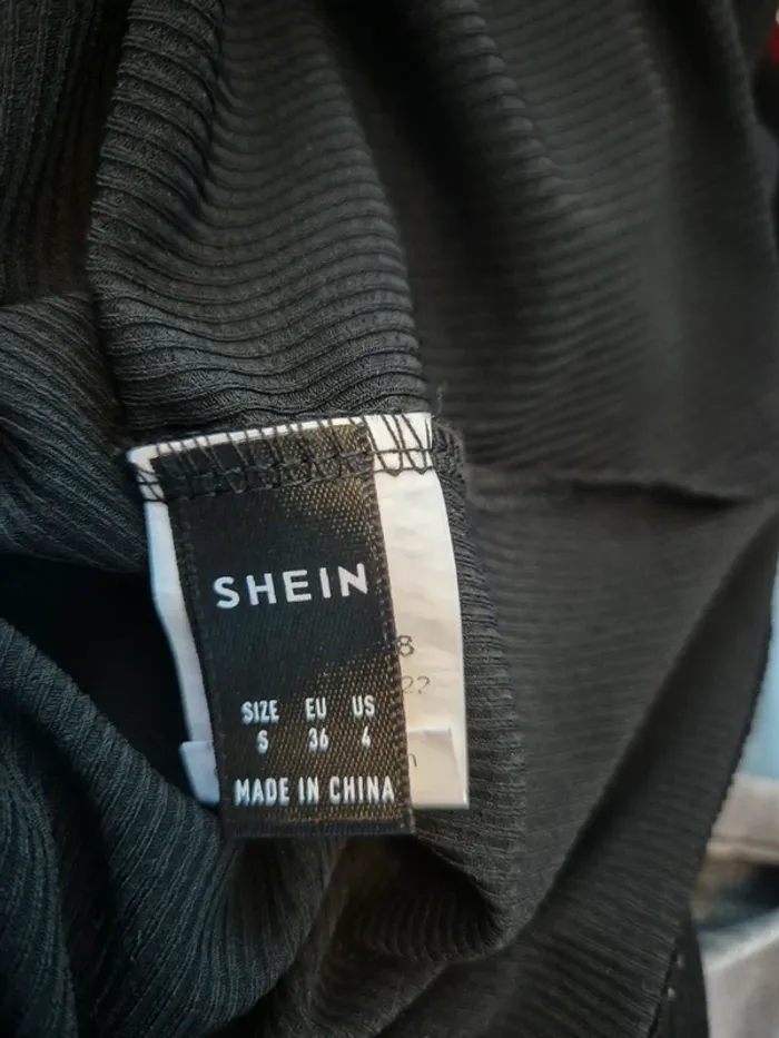T-shirt manches longues noir Shein - photo numéro 3