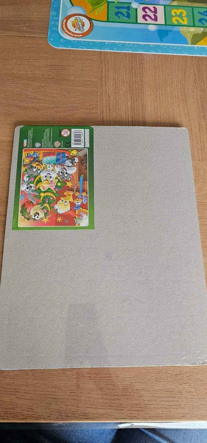 Puzzle Noël Looney tunes titi Taz 49 pièces neuf - photo numéro 6