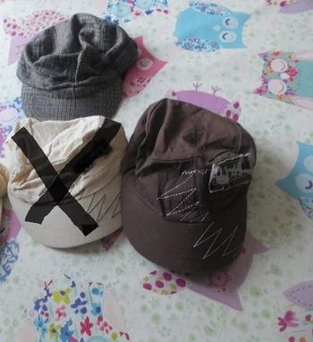 lot de casquette t.52cm