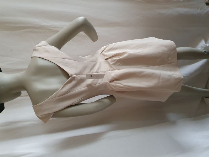 Robe manches courtes Taille 36 Marque vila Neuve avec étiquette - photo numéro 2