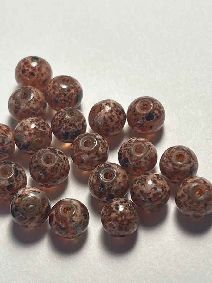 A21 lot de 20 perles léopards marrons verre 8mm - photo numéro 3