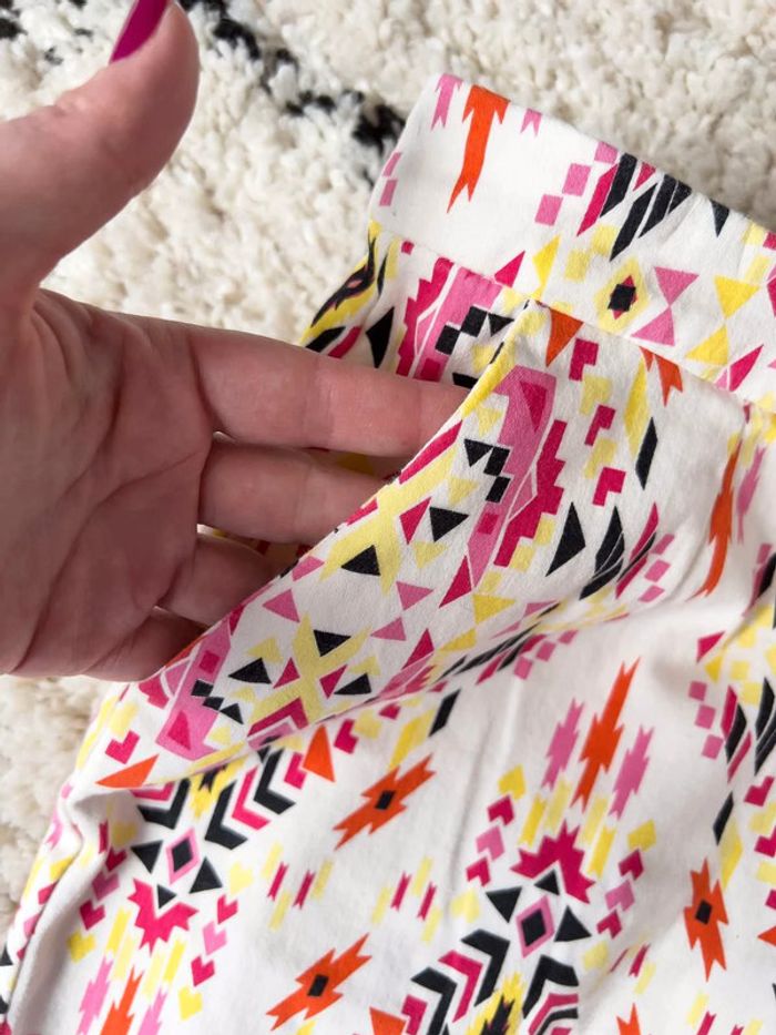 Magnifique jupe Etam motifs aztèques taille 38 blanc - rose - jaune - noir - photo numéro 4
