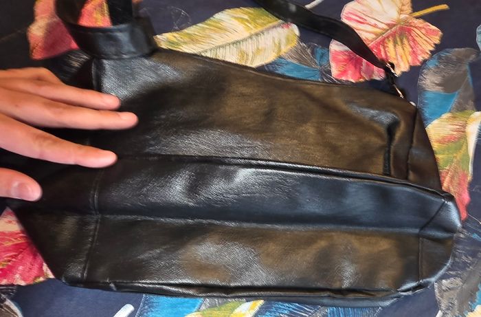 Petit sac noir - photo numéro 4